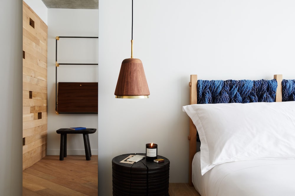 Made Hotel 5/56