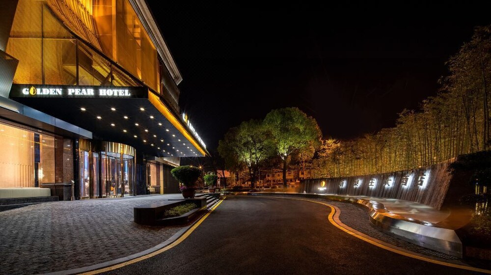 Ramada Wuxi 30/33