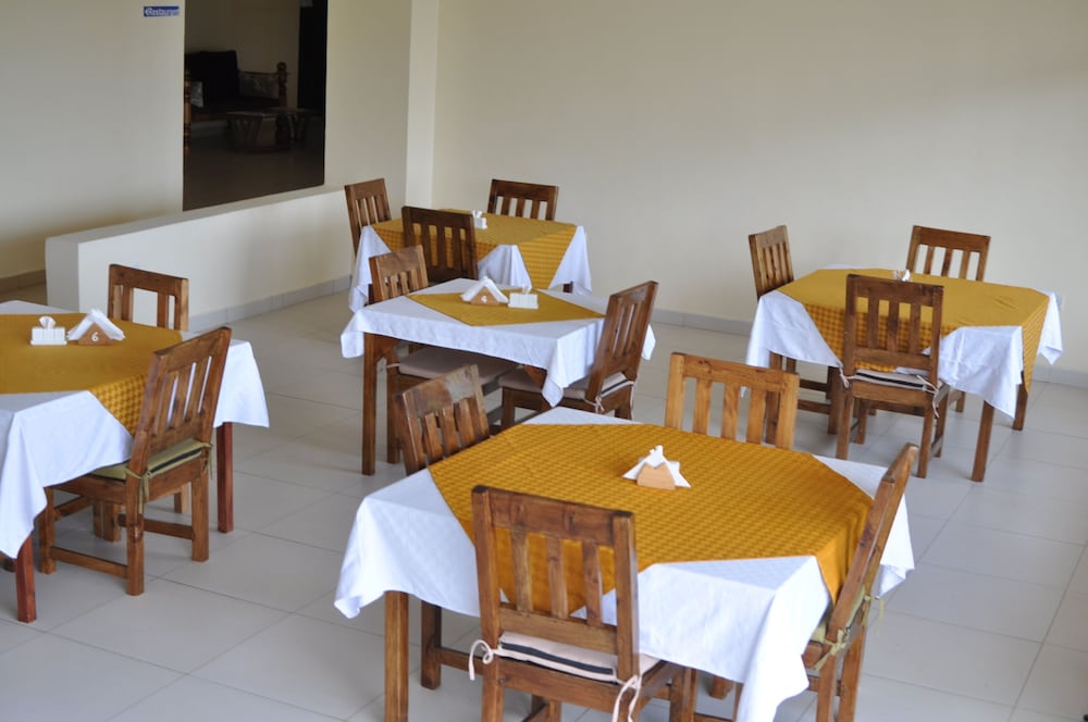 Peaks Hotel Limited 26/40