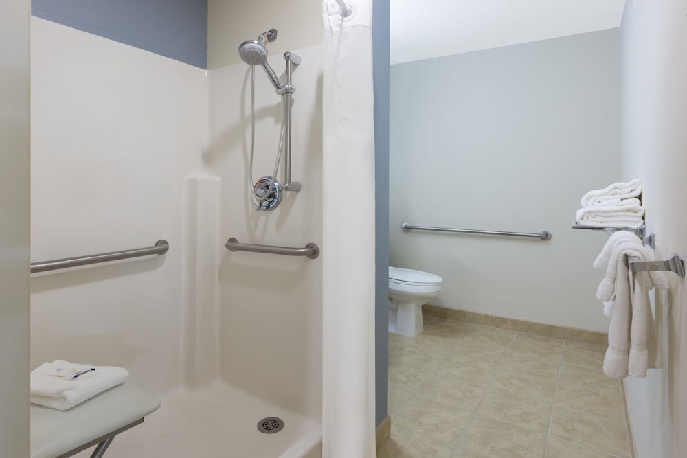 Microtel Inn Suites By Wyndham Sioux Falls 16/40