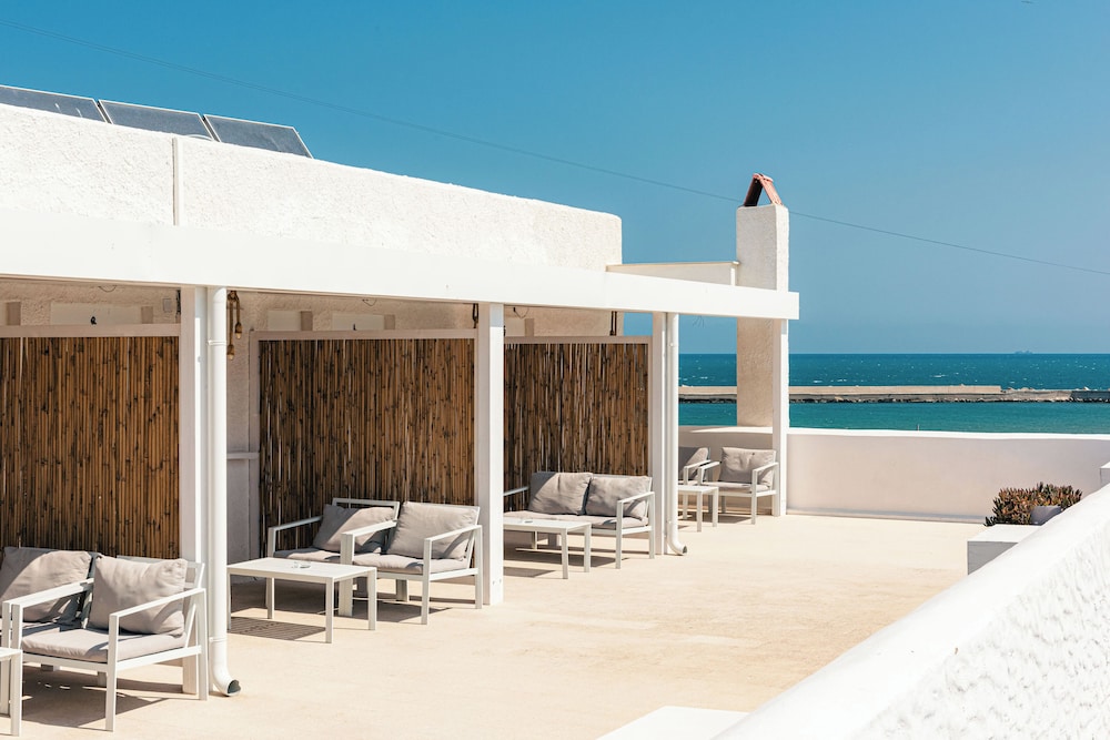 Adivè Rooms And Restaurant 38/50