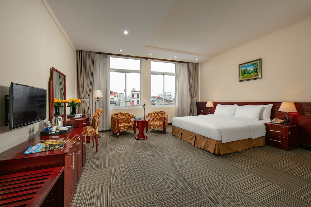 DELUXE, DOUBLE BED
