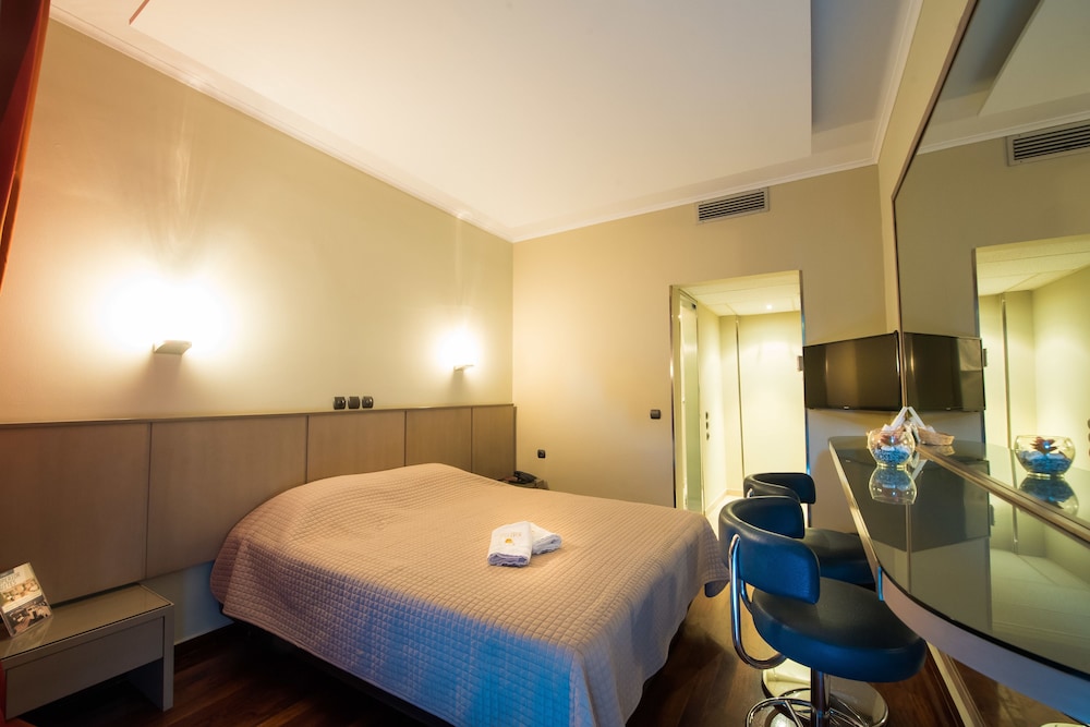 Pines Hotel - Adults Only 14/36