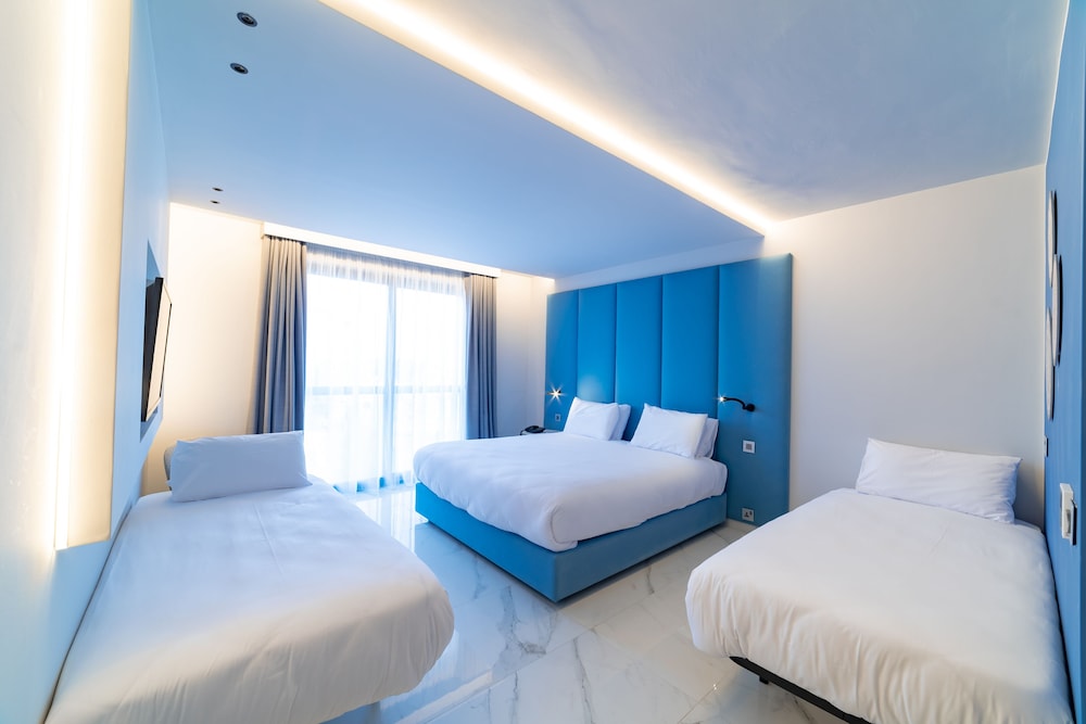 Mercure St. Julian s Malta 8/69