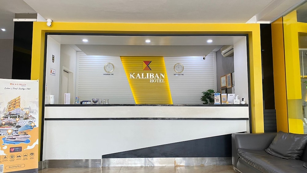 Kaliban Hotel 8/46