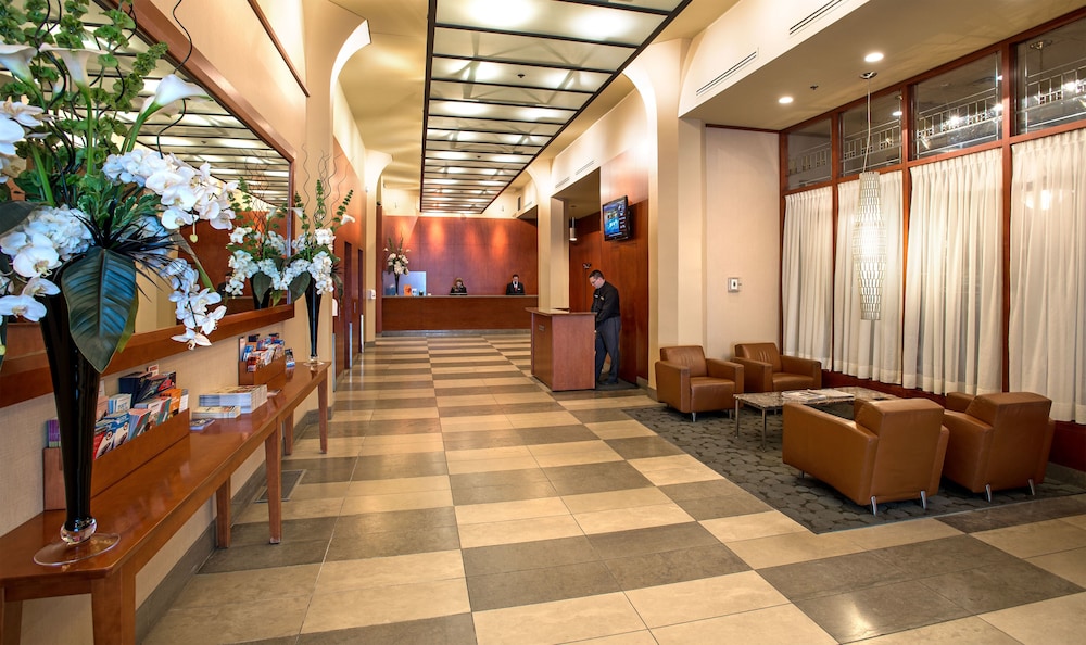 Le Square Phillips Hotel And Suites 6/45