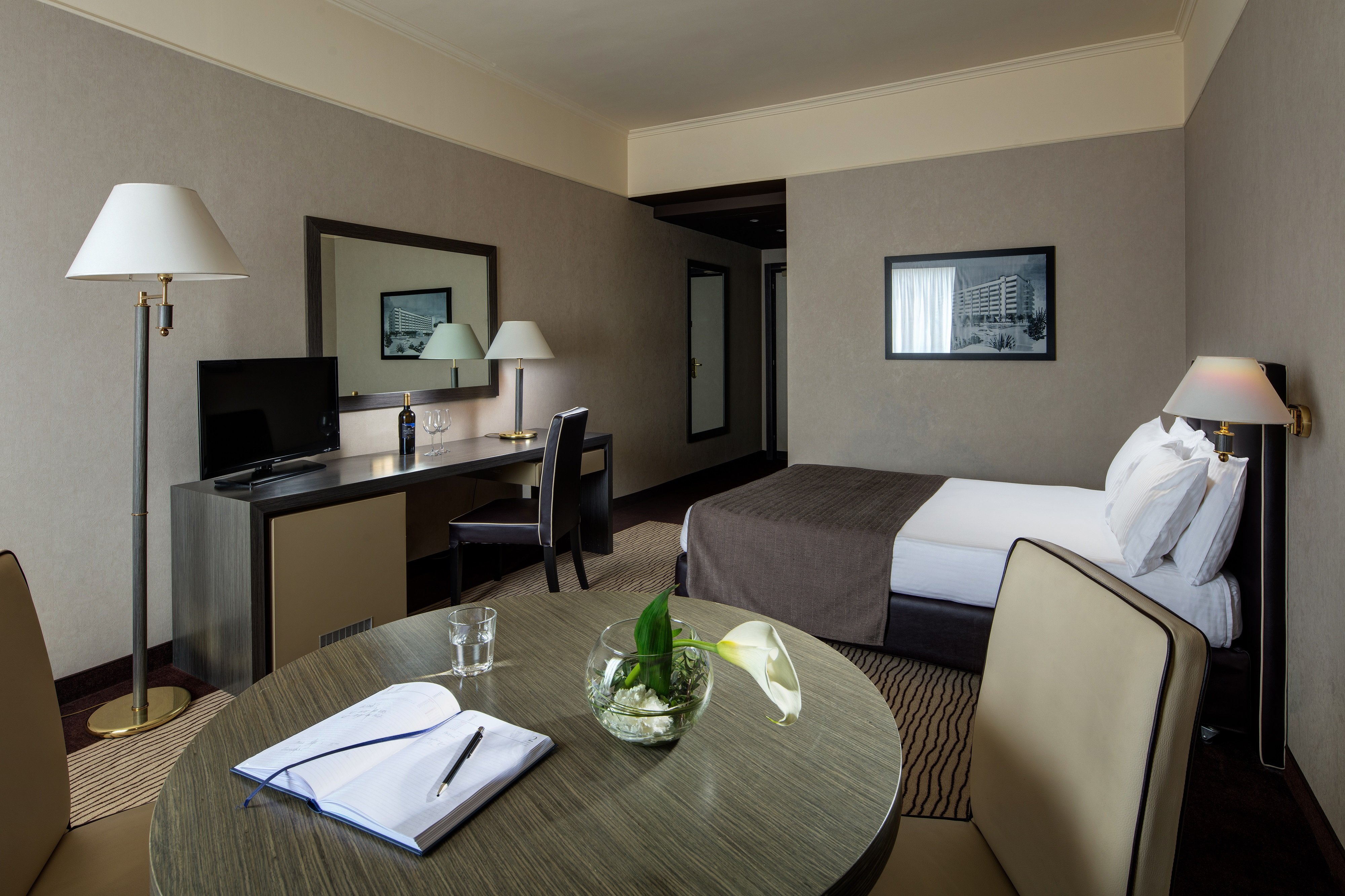 Holiday Inn Rome Eur Parco Dei Medici 42/77