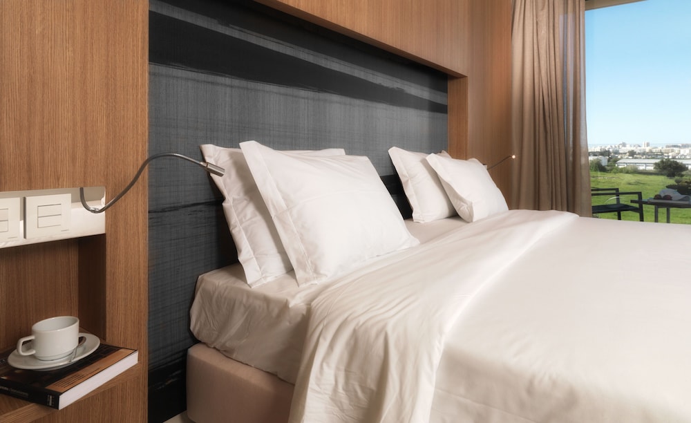 Agua Hotels Riverside 20/49