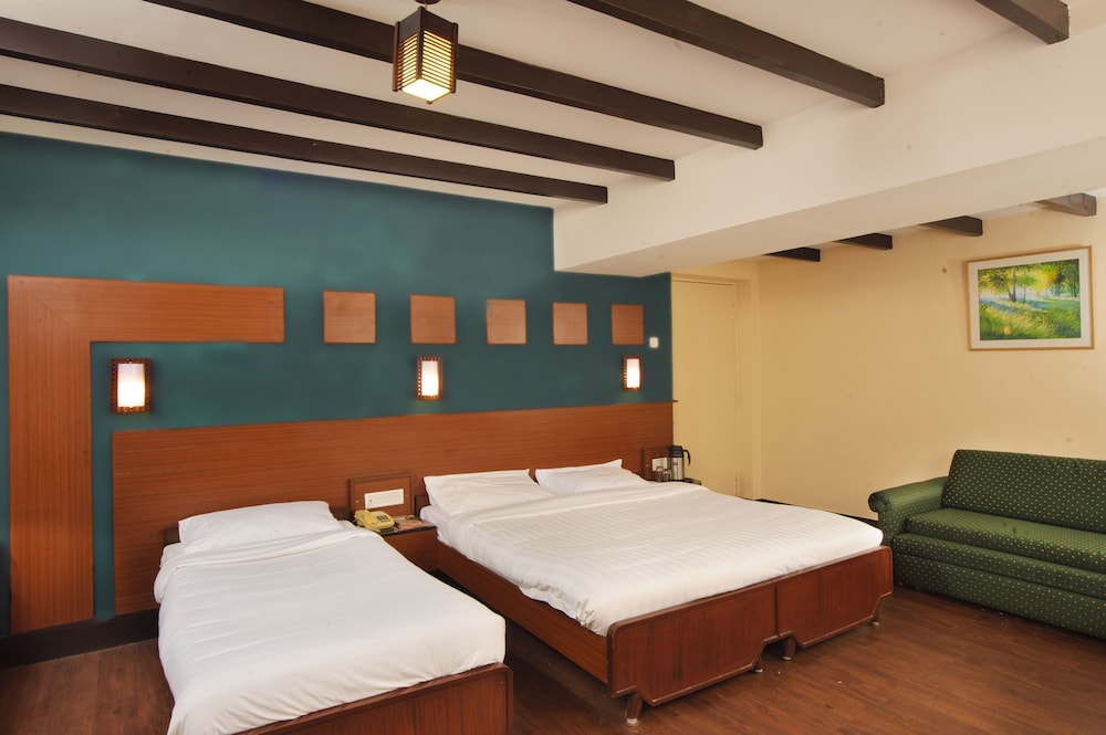HOTEL JAI 7/18