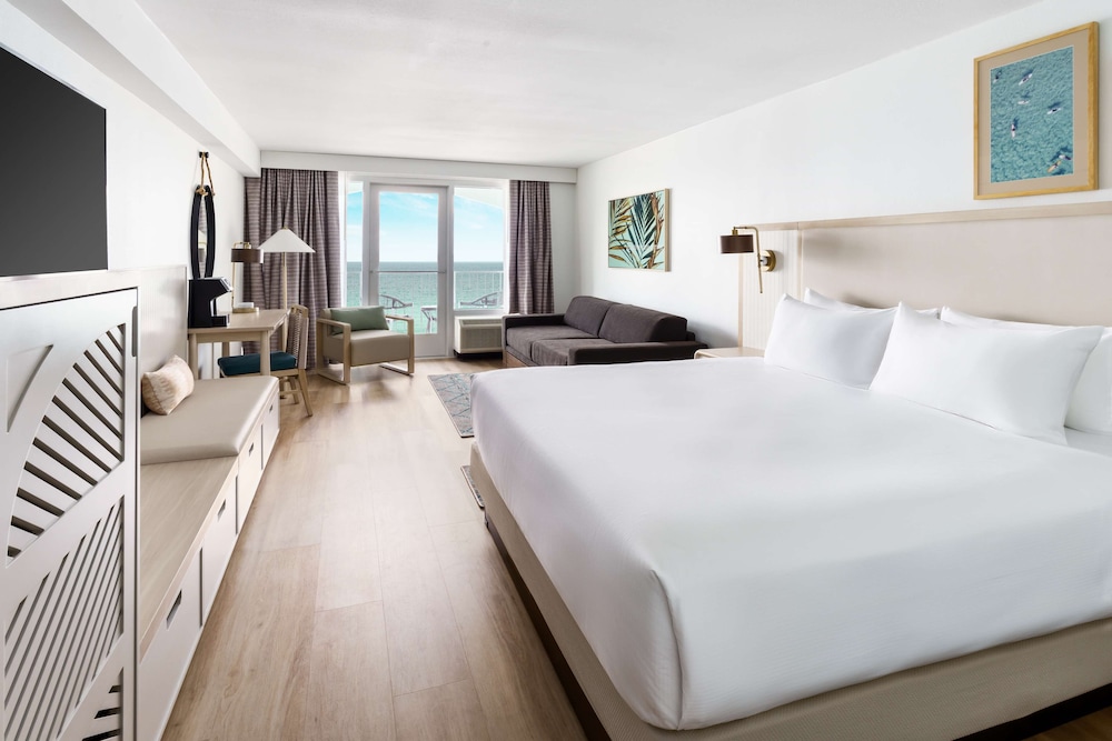 ROOM, KING BED, TRUNDLE BED, GULF FRONT, BALCONY