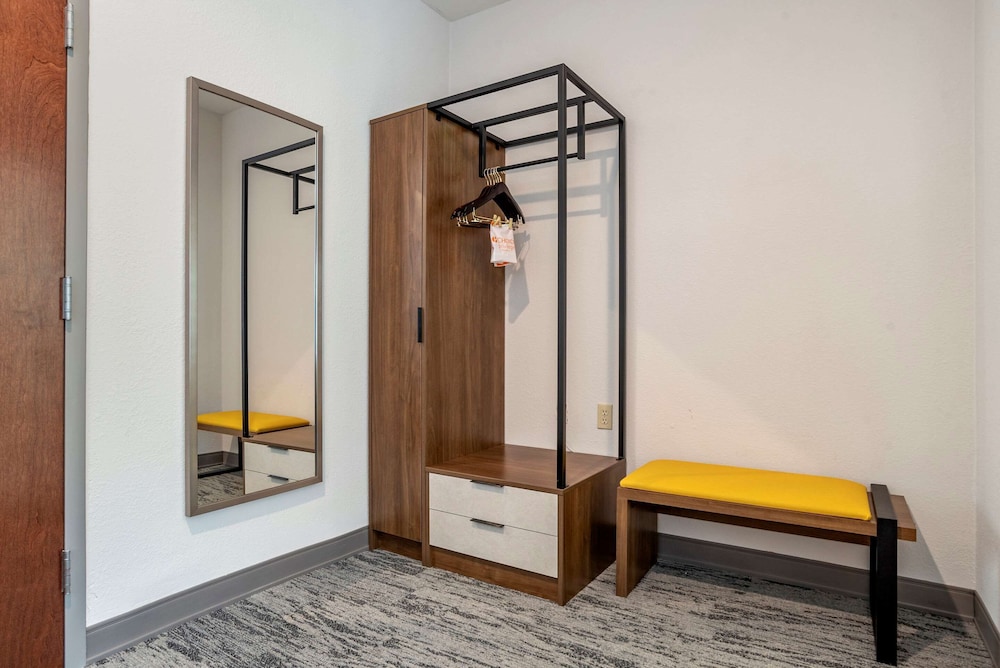 TRYP by Wyndham Tallahassee North I-10 Capital Circle 27/63