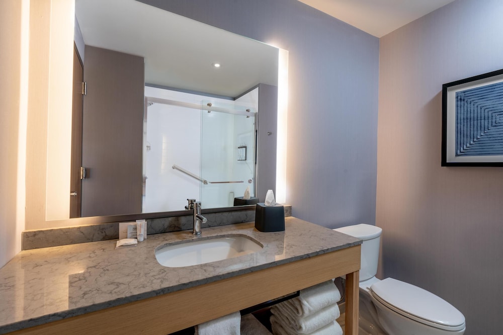 Hyatt Place Eagle Pass 49/50
