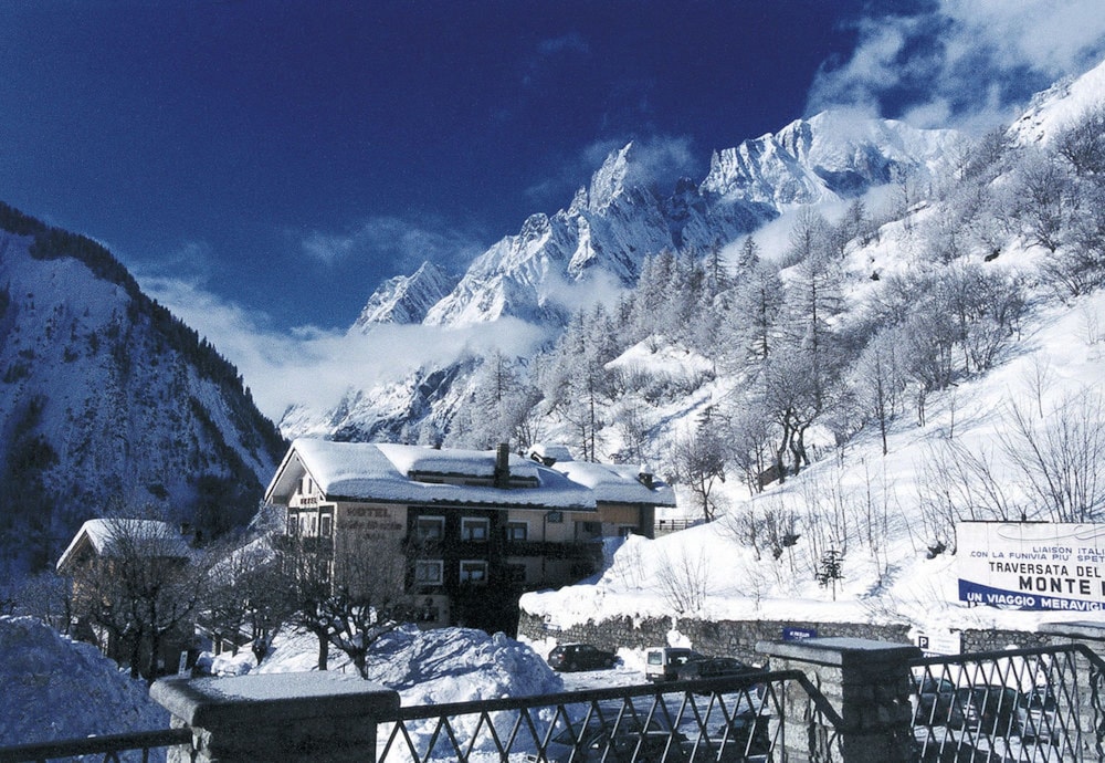 La Vallee Blanche Hotel 62/69