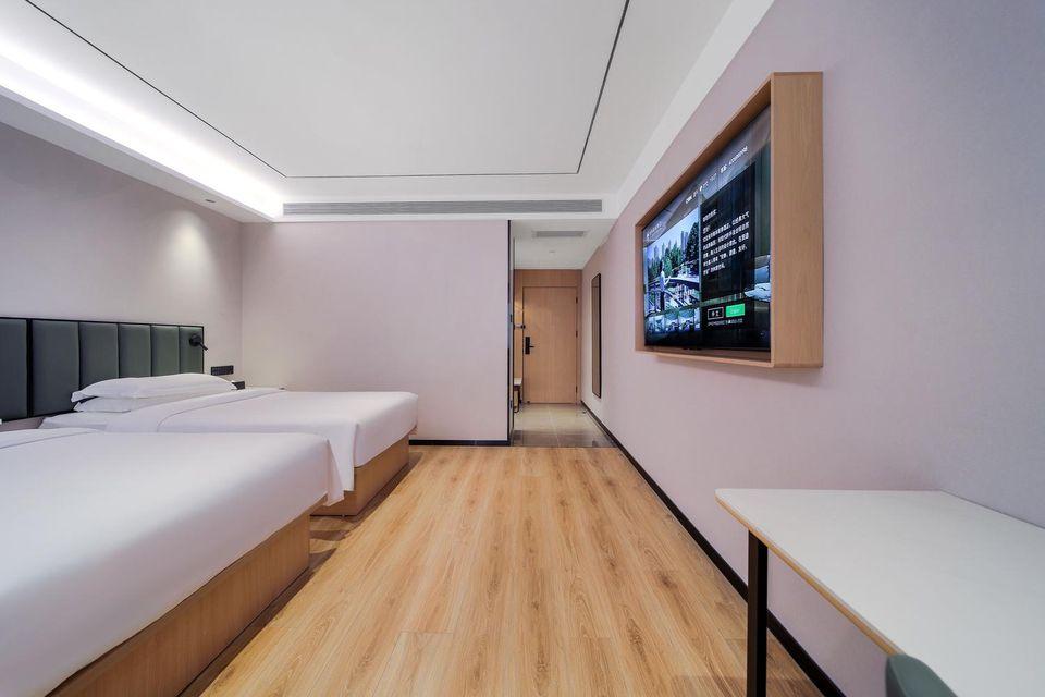 BUSINESS, 2 BEDS