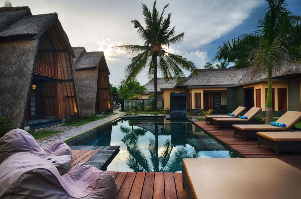 KIES VILLAS LOMBOK 41/67