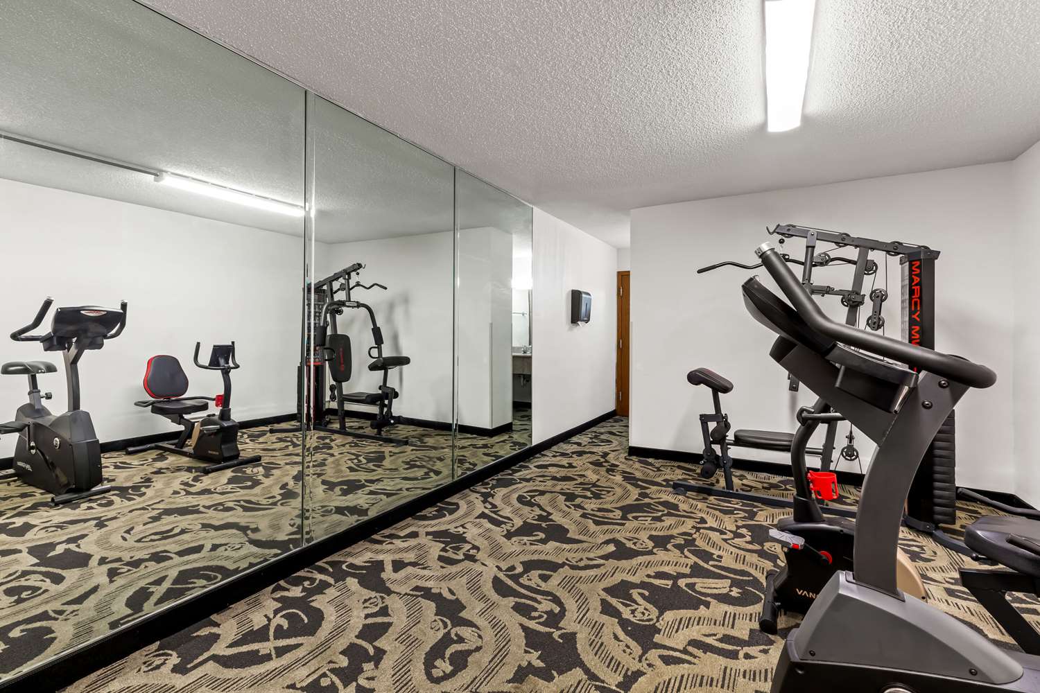 Quality Inn Marietta near Dobbins ARB 21/37
