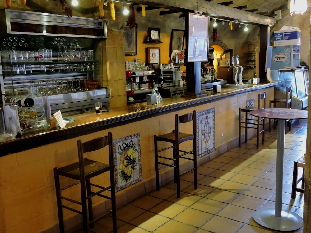 La Fonda 45/49