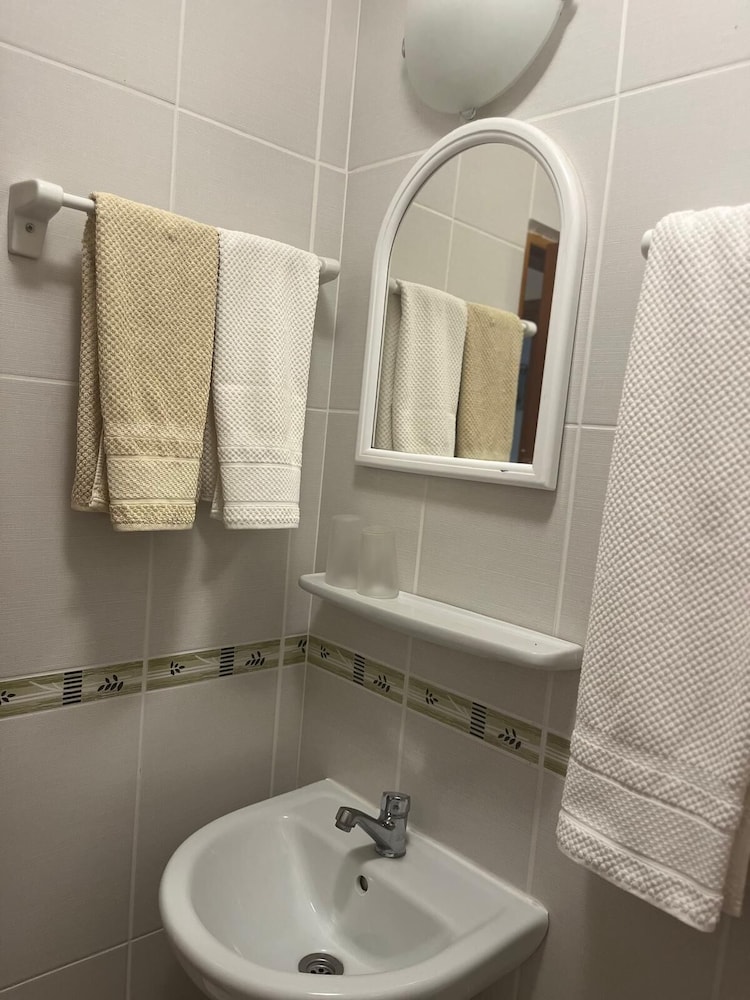 Yakamoz Hotel 43/44