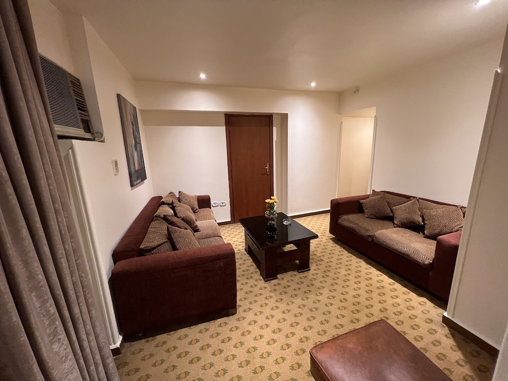 Santana Hotel 34/50