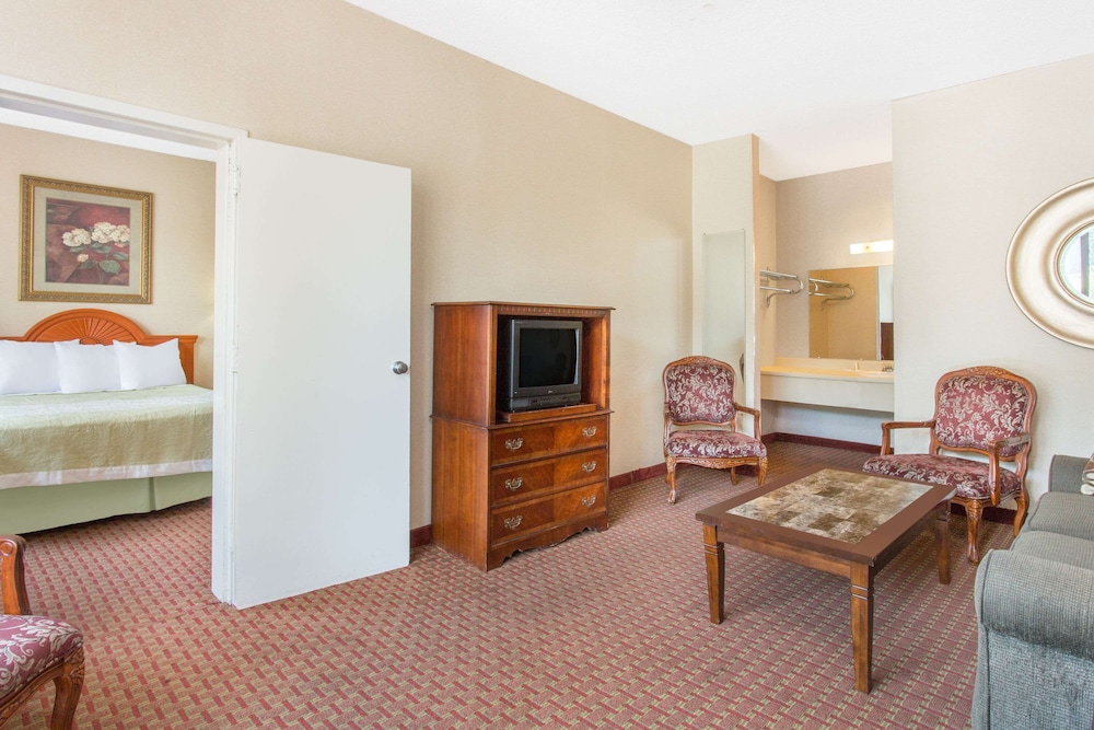 Days Inn by Wyndham Princeton 22/32