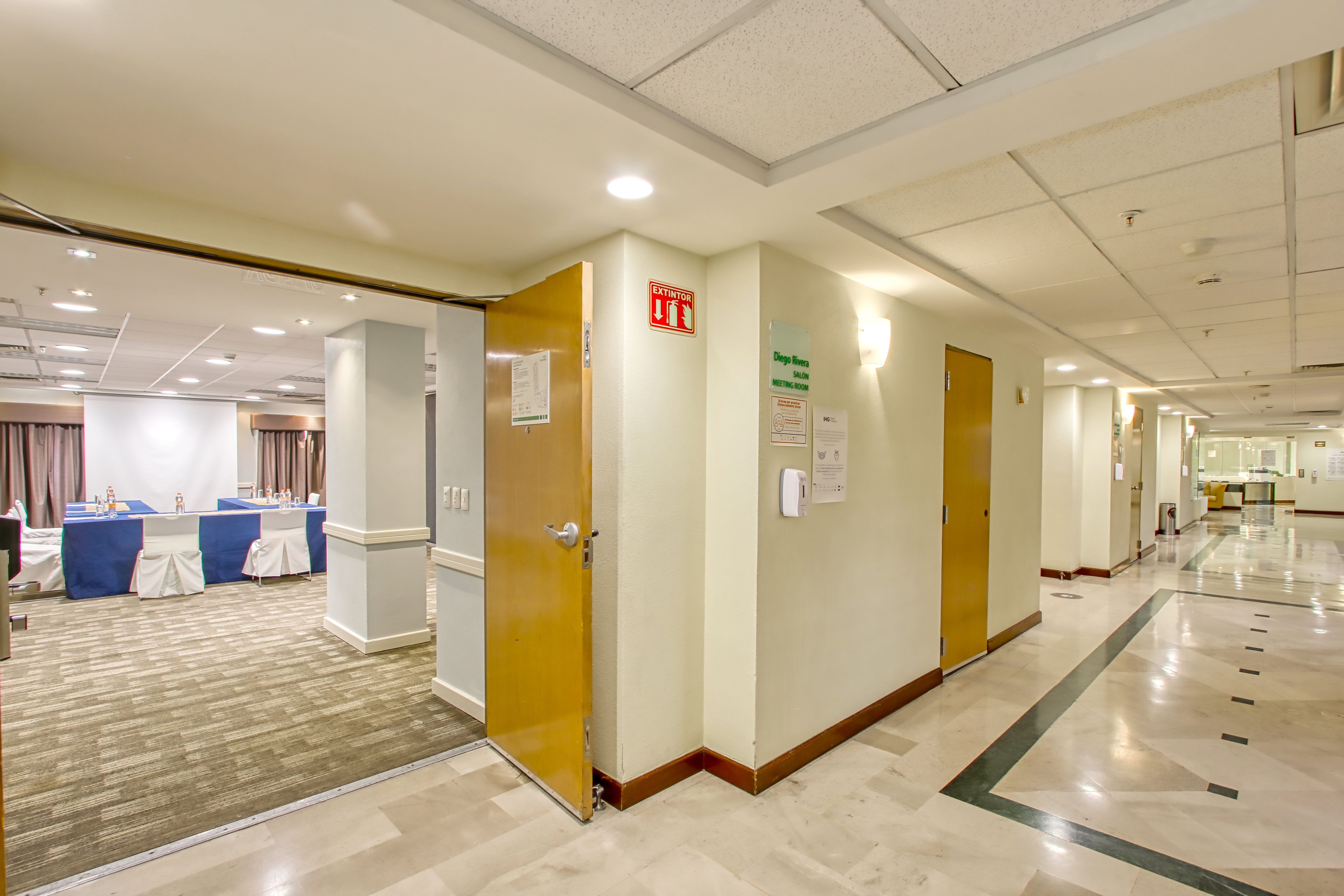 Holiday Inn Leon-Convention Center, an IHG Hotel 4/50