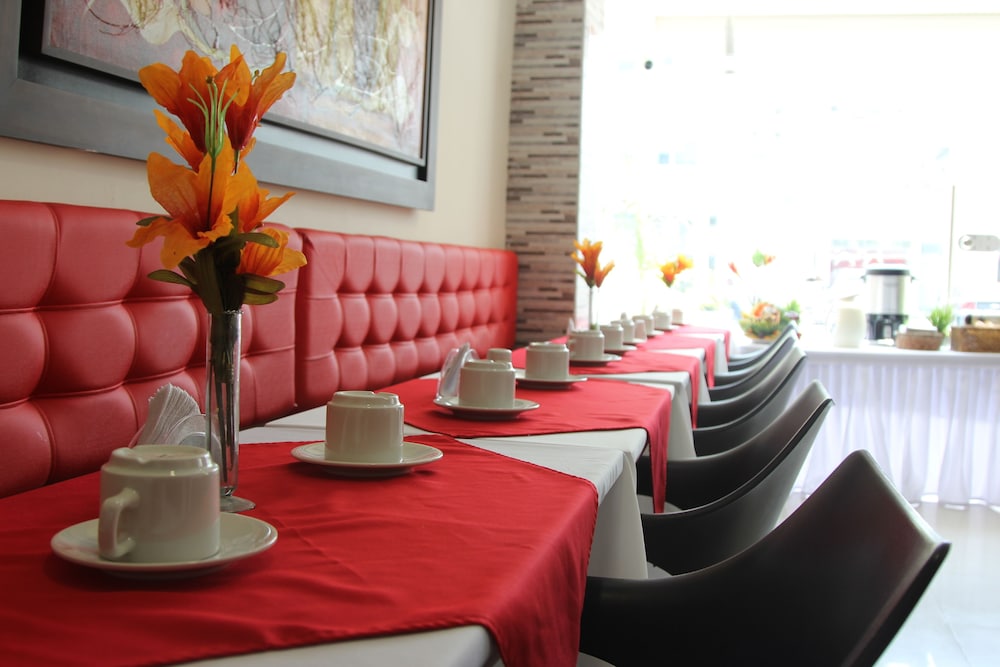 Hotel Marina Suites by GEH Suites 32/37