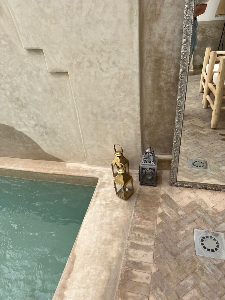 Riad Begonville 25/54