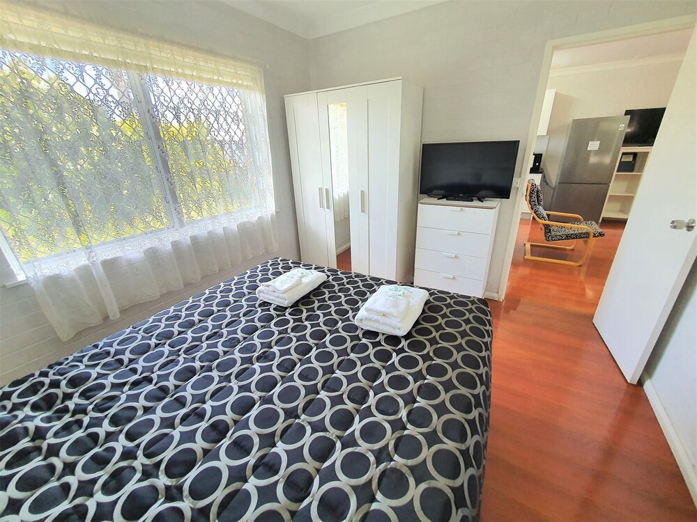 Maria Motel 52/60