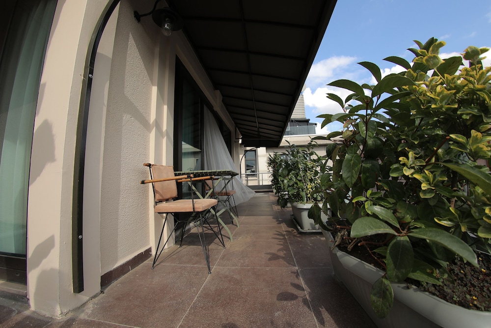 Morione Hotel 72/74