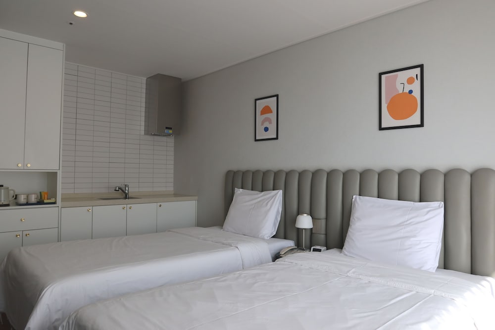 Hotel Seogwipean 12/35