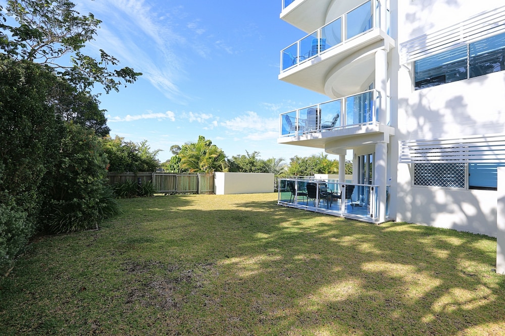 Koola Beach Apartments 11/63