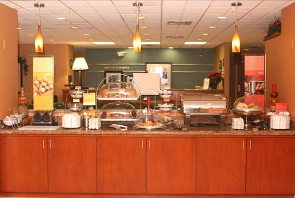 Hampton Inn Naples - Central 21/41