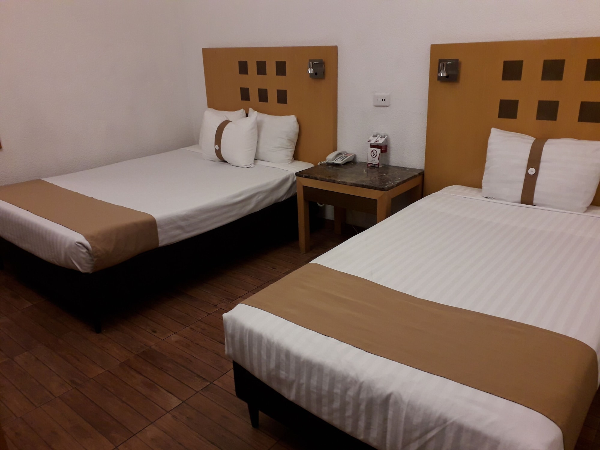 1 BEDROOM, TRIPLE