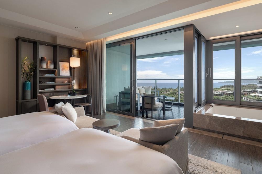 2 BEDROOMS, SUITE, OCEAN VIEW