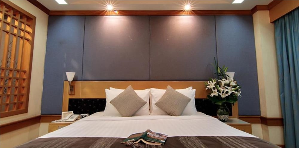 BOSSOTEL INN 8/34