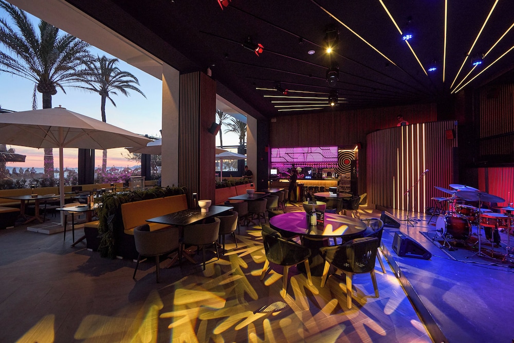 Universal Hotel Neptuno - Adults Only 53/69