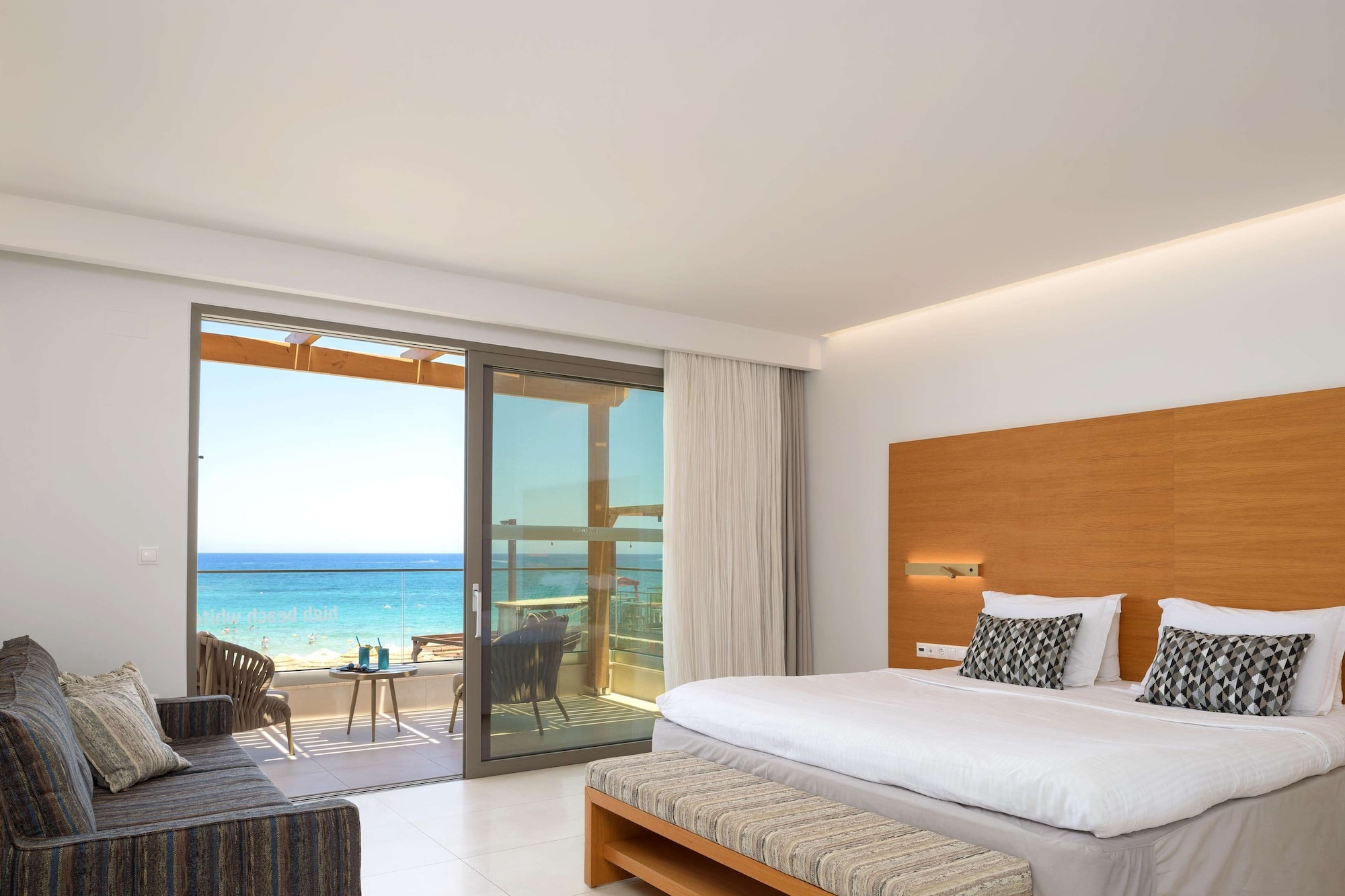 Deluxe, Suite, King Bed, Beach Front
