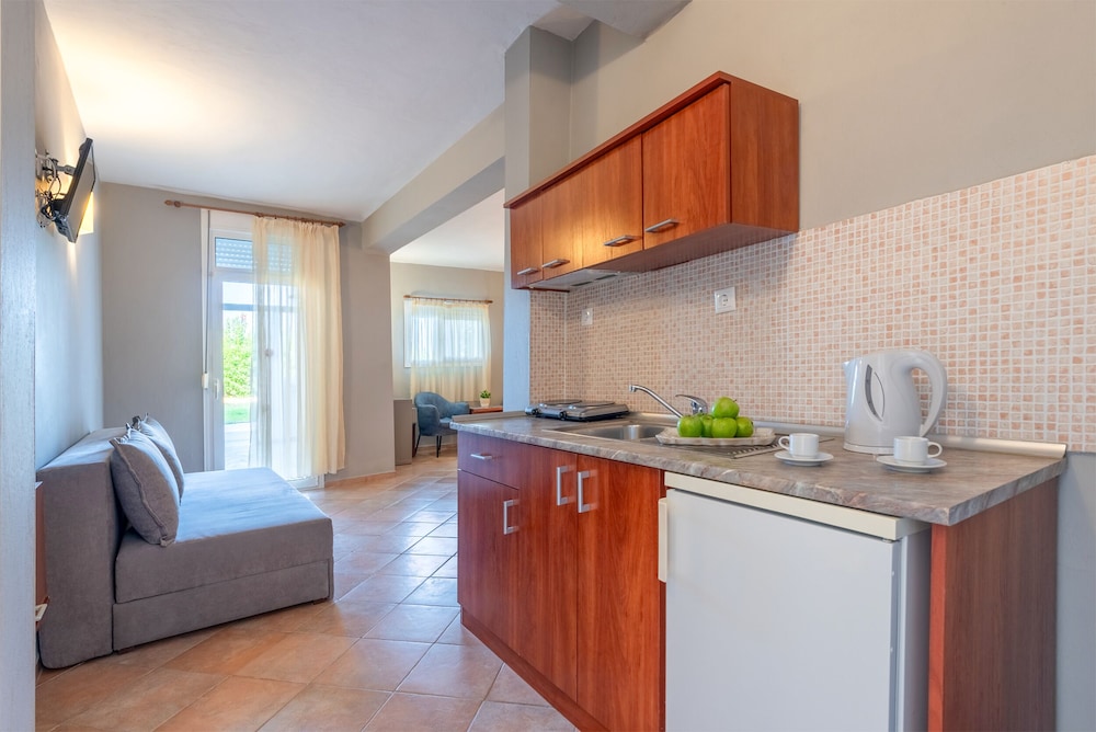 Ampelia Hotel Kassandra 6/50
