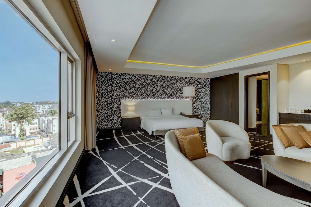 Radisson Blu Lagos Ikeja 28/74