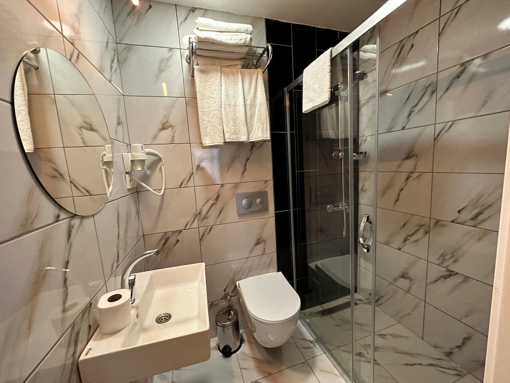 Harran Hotel 15/18