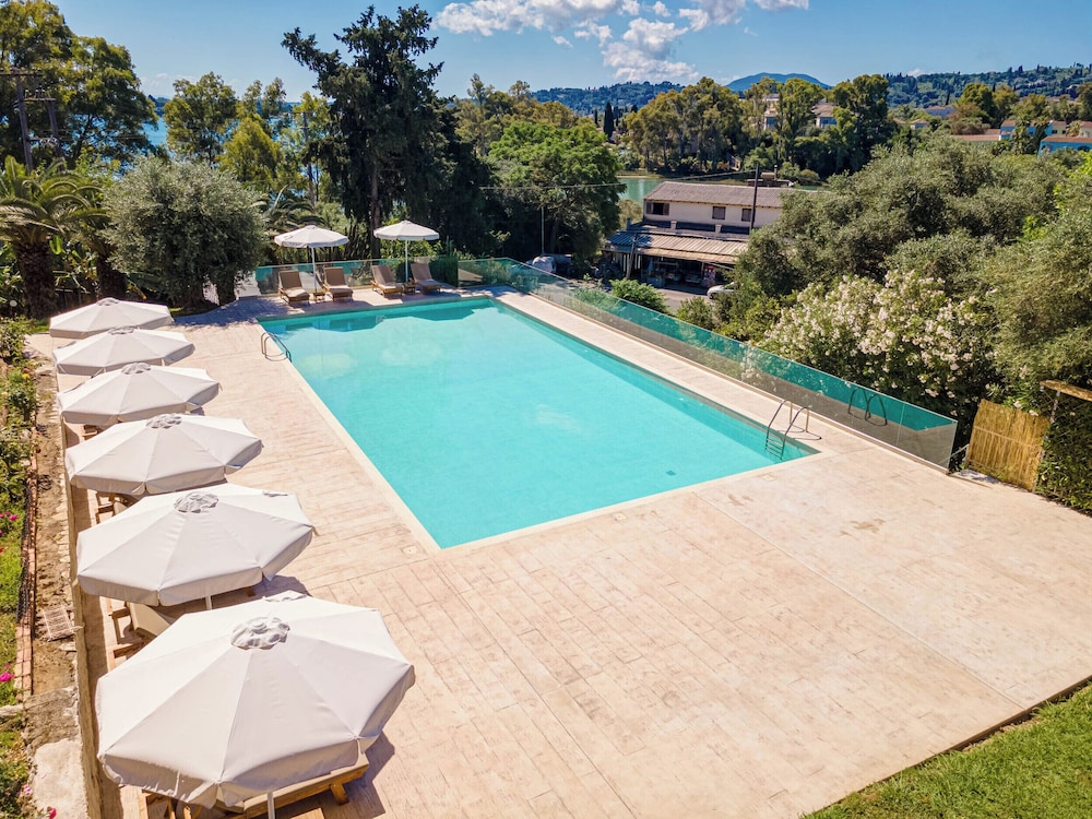Ionian Arches Hotel 43/50