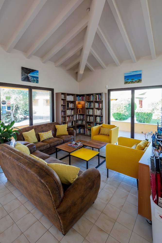 Marina Corsica Hotel 24/50