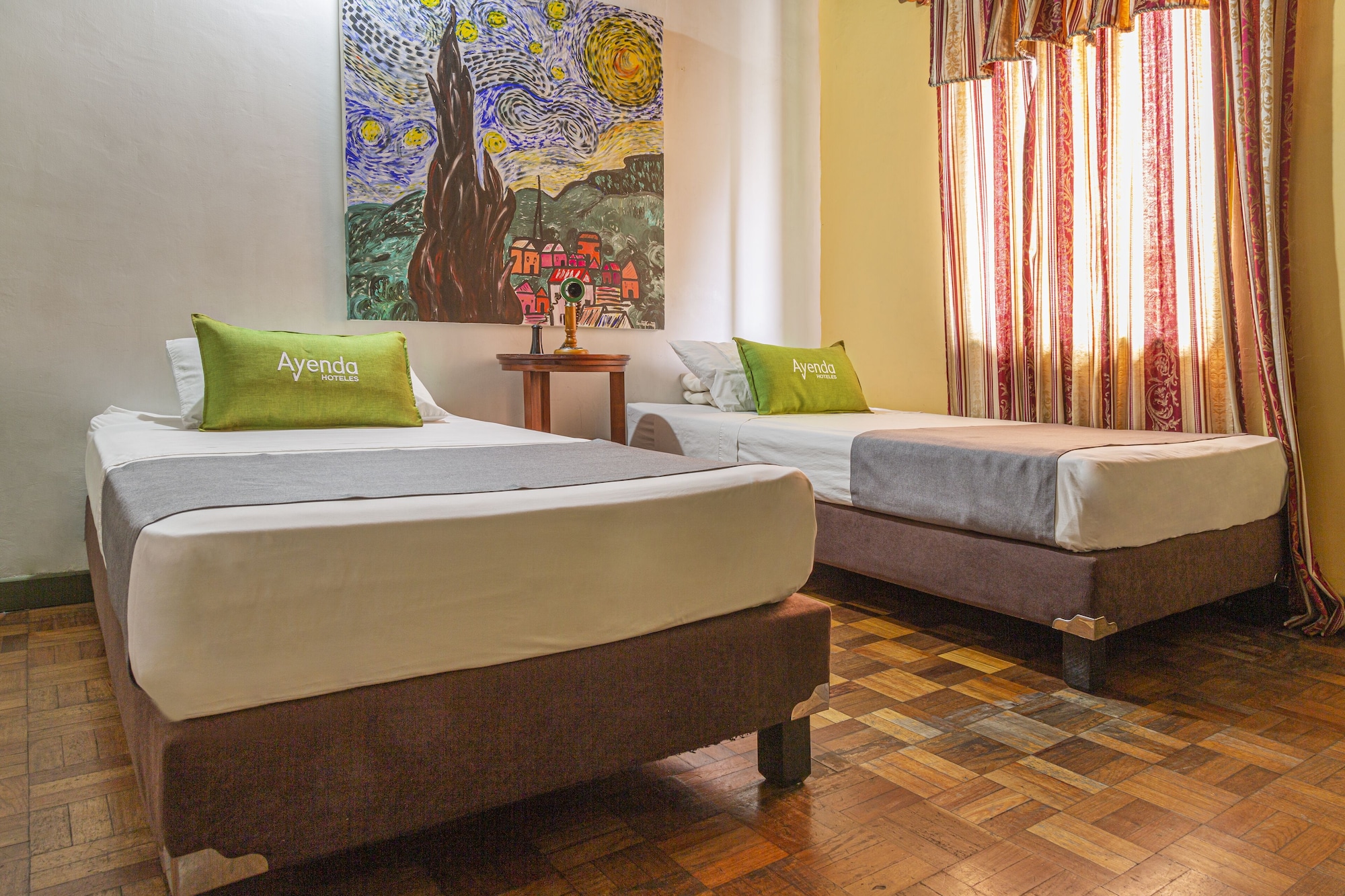 STANDARD, TWIN BEDS