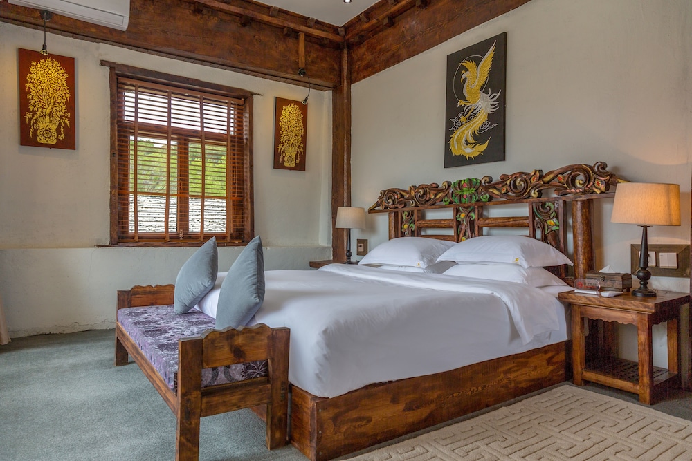 E-Outfitting Boutique Hotel Shangri-La 15/66