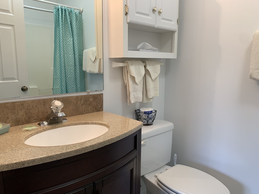 Laurel Inn Condominium 50/50