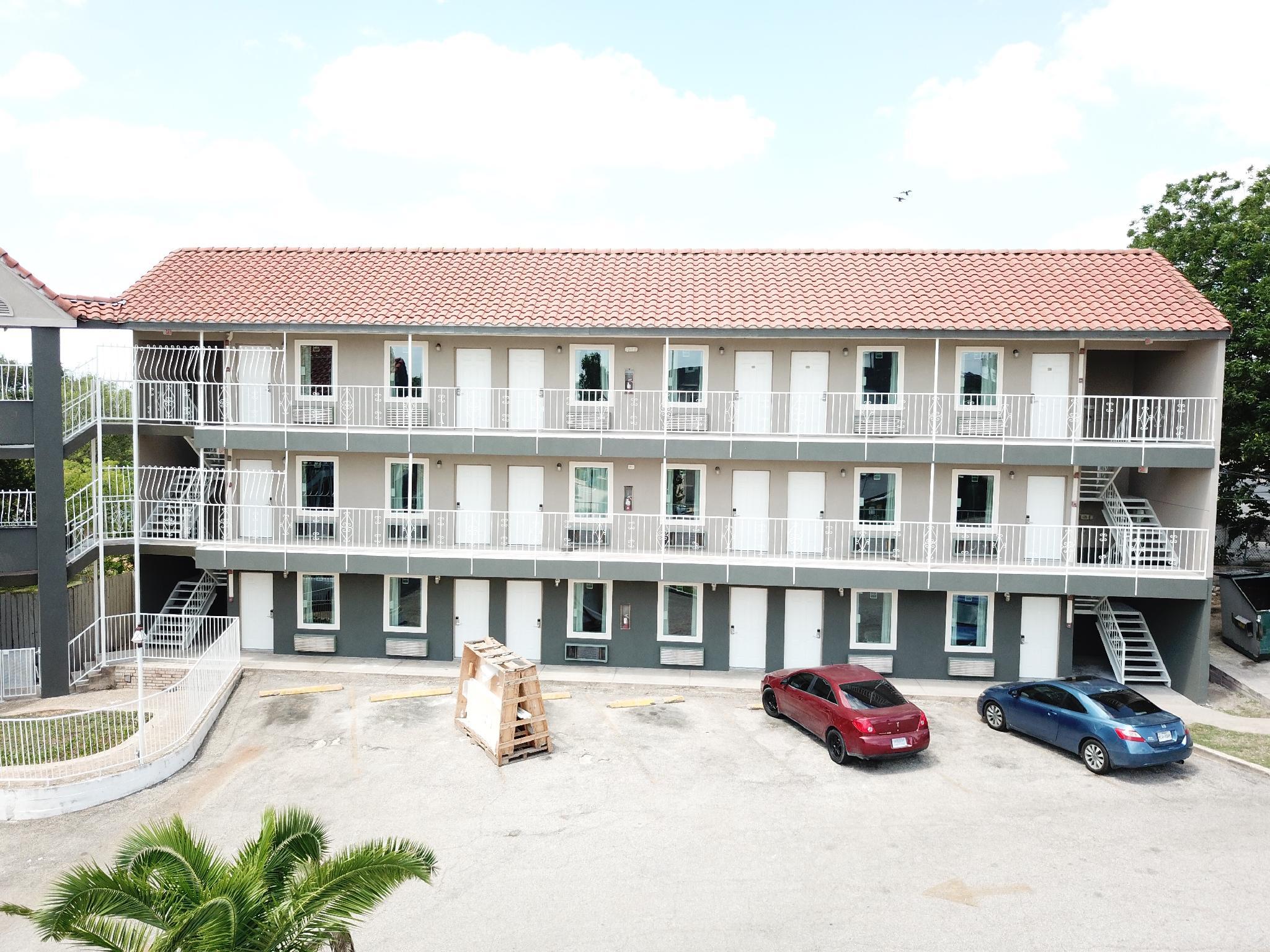 Village Motor Inn 2/11