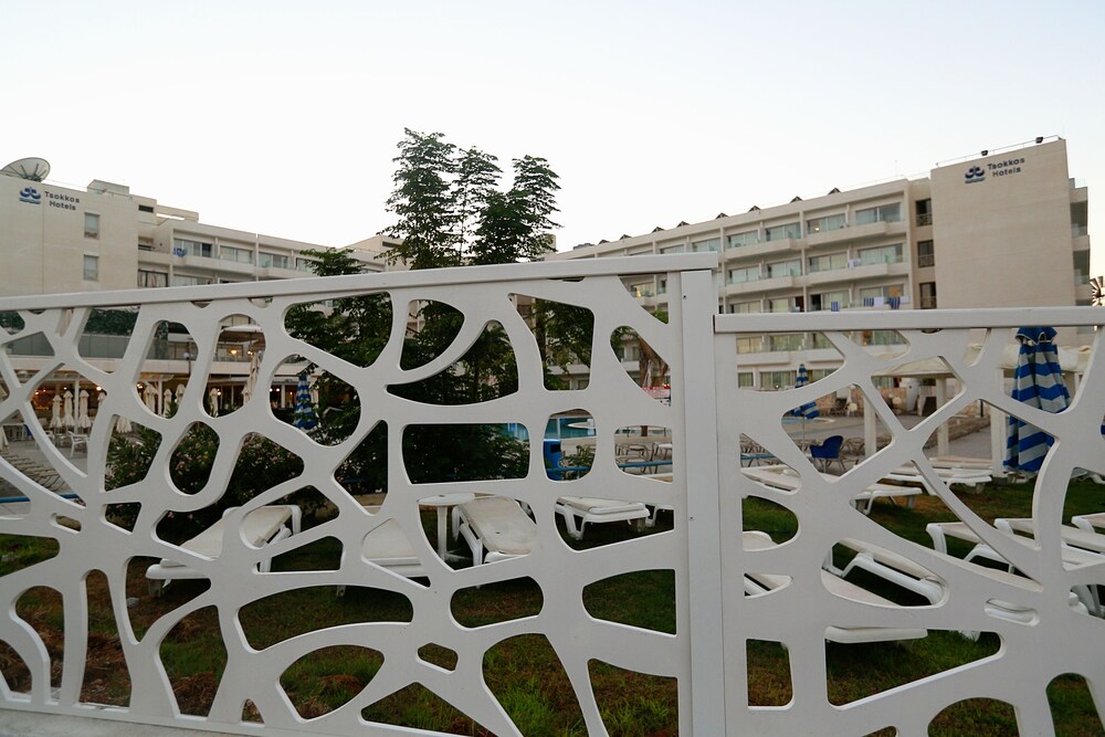 Odessa Beach Hotel in PARALIMNI