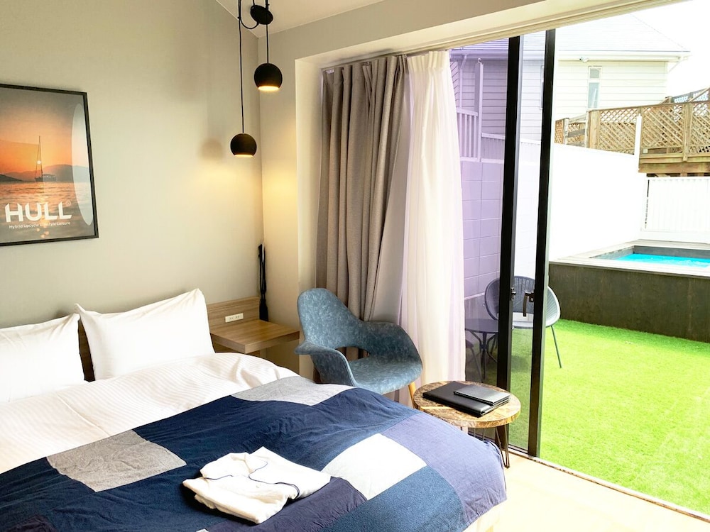 Osaka Hokko Marina Resort Guest House - Caters to Women 10/50