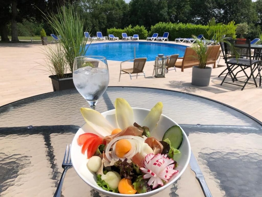 Globales Post Hotel Wellness 10/72