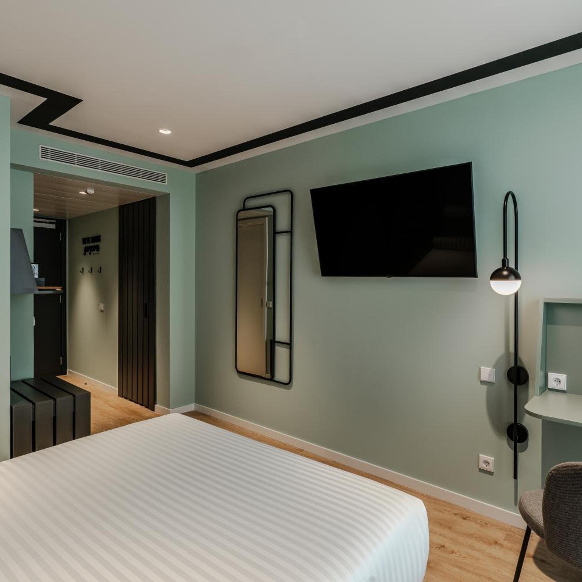 غرفة بسرير مزدوج أو سريرين منفصلين، Hotel Vincci Bonjardim 2/7